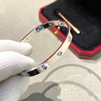 ®ジュエリコーン®ラブブレスレット 6.1mm 10ダイヤモンド