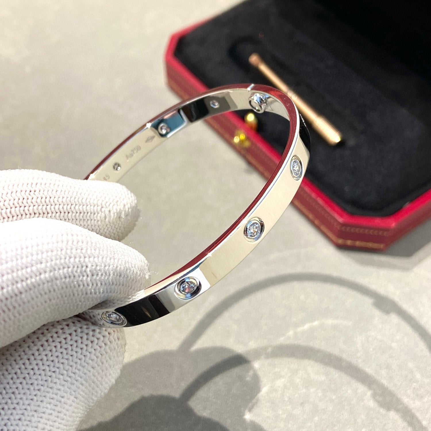 ®ジュエリコーン®ラブブレスレット 6.1mm 10ダイヤモンド