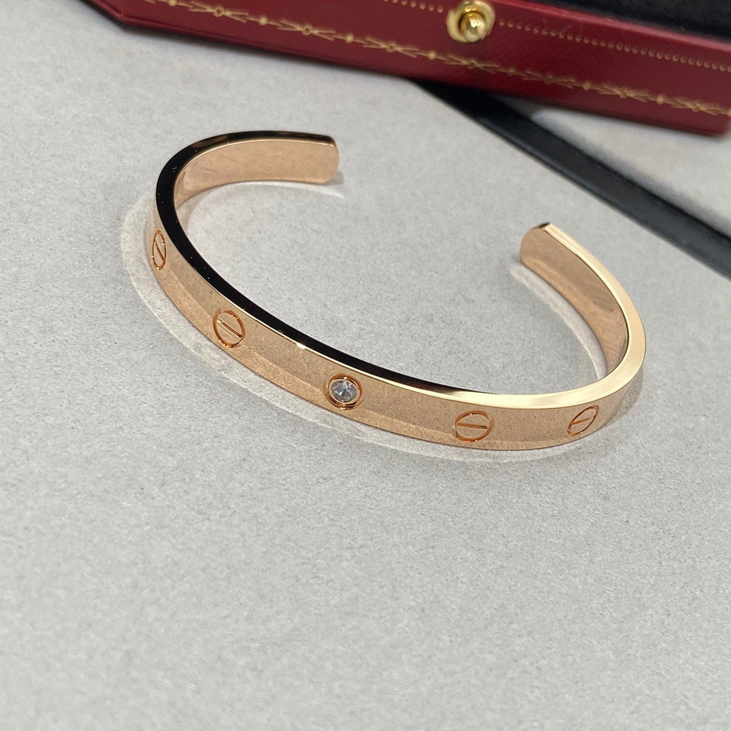 ¡®Jewelicorn¡¯LOVE BRACELET 6.1MM 1 DIAMOND OPEN CUFF