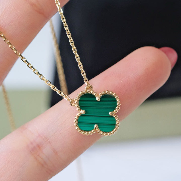 ¡®Jewelicorn¡¯CLOVER 15MM MALACHITE SINGLE FLOWER  NECKLACE