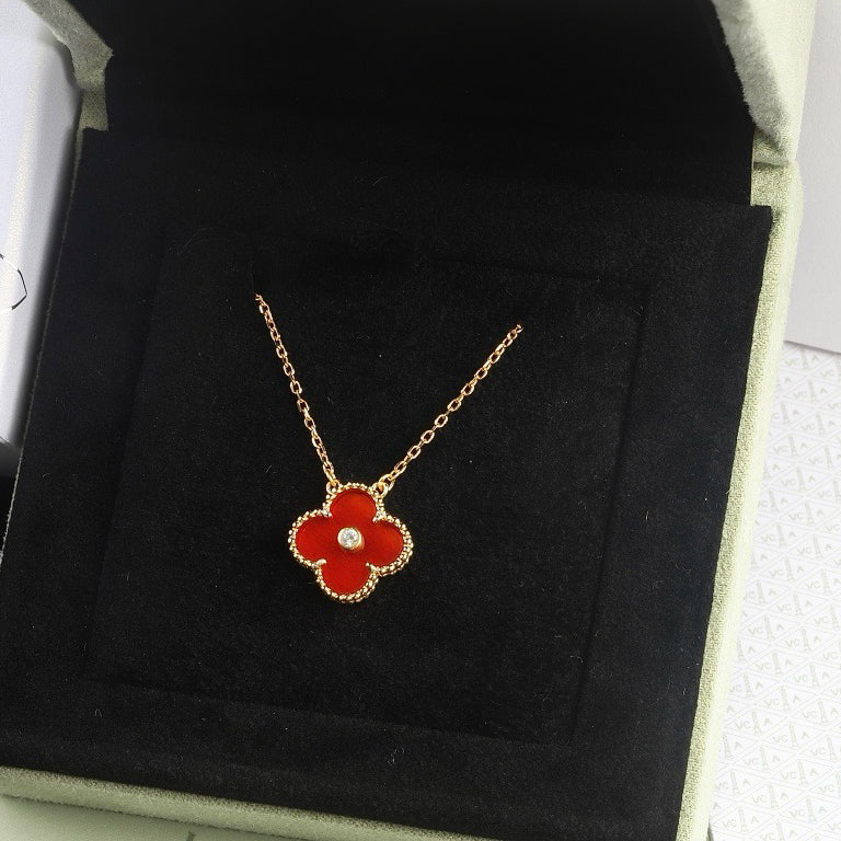 ¡®Jewelicorn¡¯CLOVER 15MM DIAMOND CARNELIAN NECKLACE