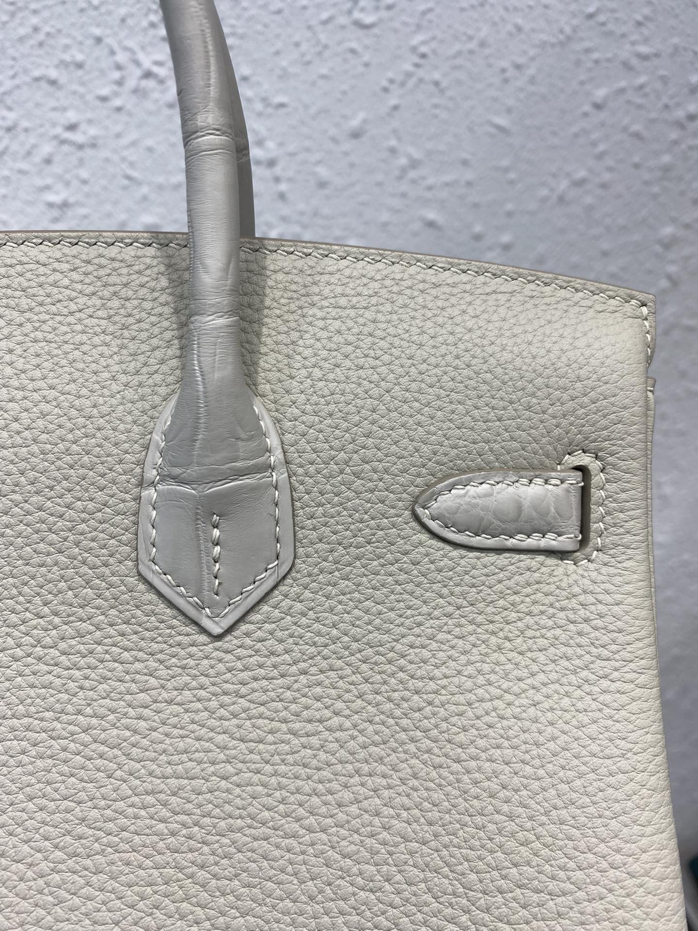 HM Birkin 25 cm Gris Perle Krokodil- und Togo-Leder Silberbeschläge