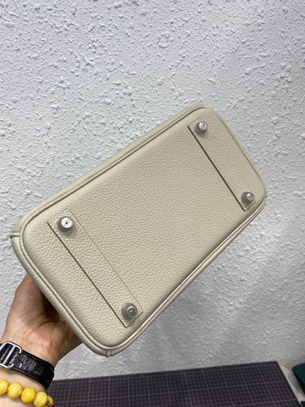 HM Birkin 25 cm Gris Perle Krokodil- und Togo-Leder Silberbeschläge