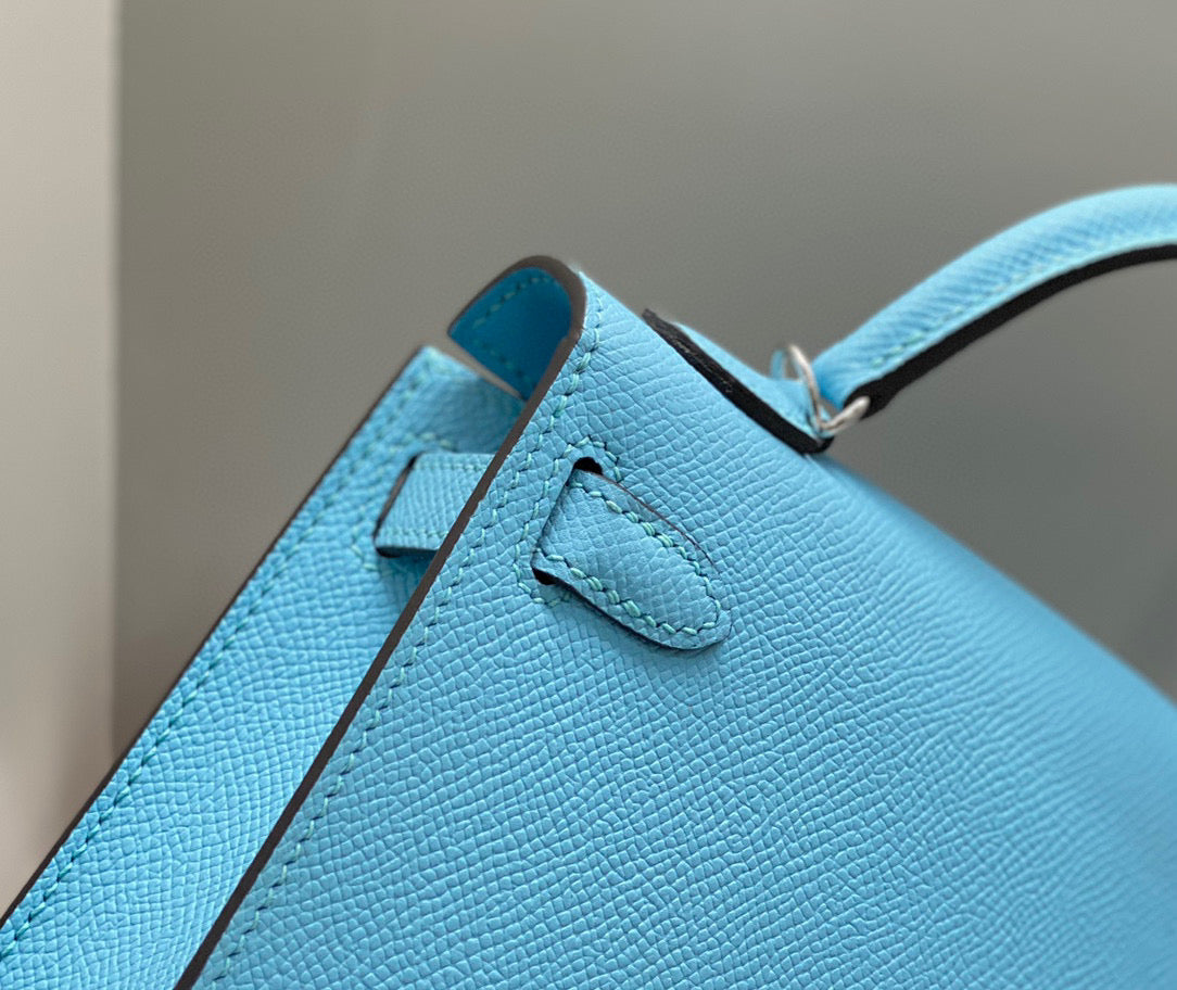 HM KELLY MINI 20 HIMMELBLAU EPSOM SILBERNE BESCHLÄGE