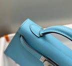 HM KELLY MINI 20 HIMMELBLAU EPSOM SILBERNE BESCHLÄGE