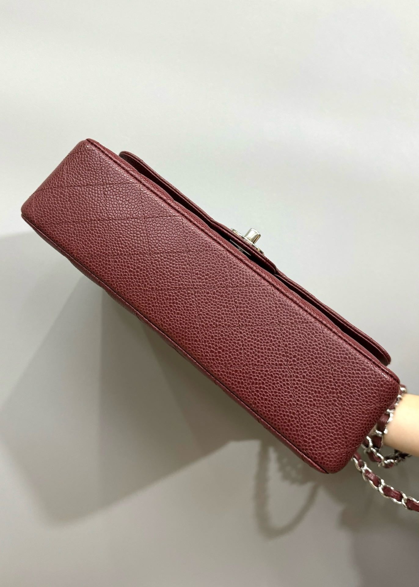 FLAP BAG 25 IN WINE CAVIAR LAMBSKIN SILVER HARDWARE