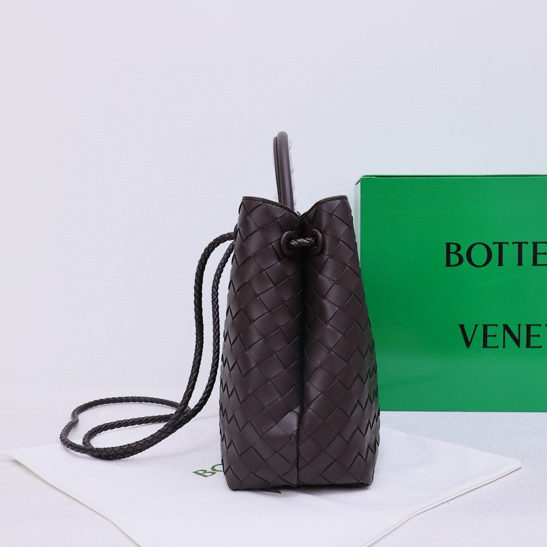 BV MEDIUM ANDIAMO 32 BRAUN LAMMLEDER GOLDENE BESCHLÄGE