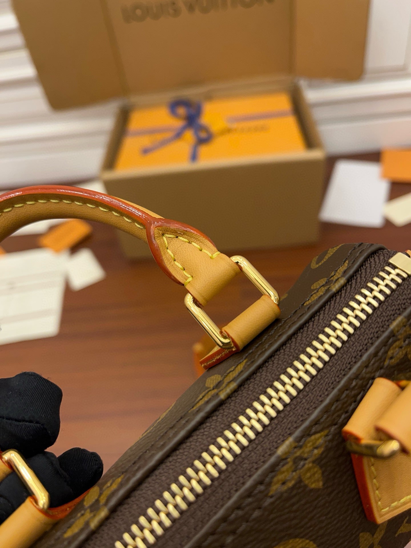 NANO SPEEDY 16 ZOLL BRAUN MONOGRAMM-LEINWAND GOLDENE BESCHLÄGE