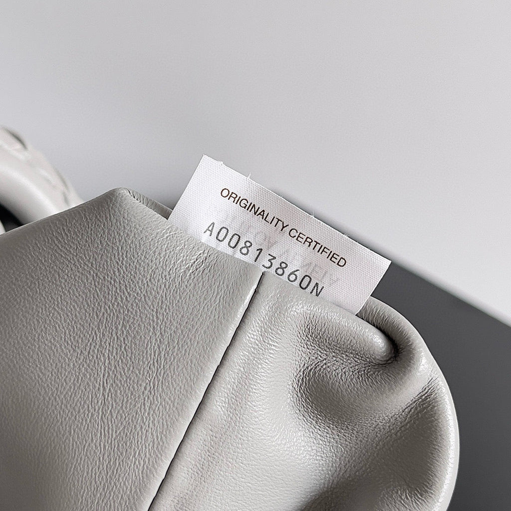 Teen Lauren 1980 mit Kette 27 PERLMUTTKALBSKAUT GHW