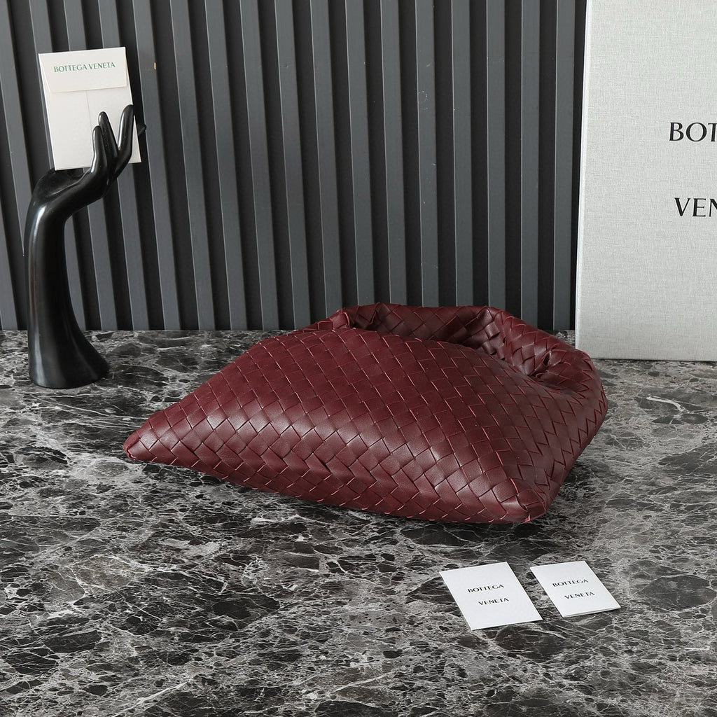 GROSSER HOP 54 IN BURGUNDER LAMMHAUT