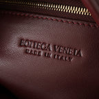 GROSSER HOP 54 IN BURGUNDER LAMMHAUT