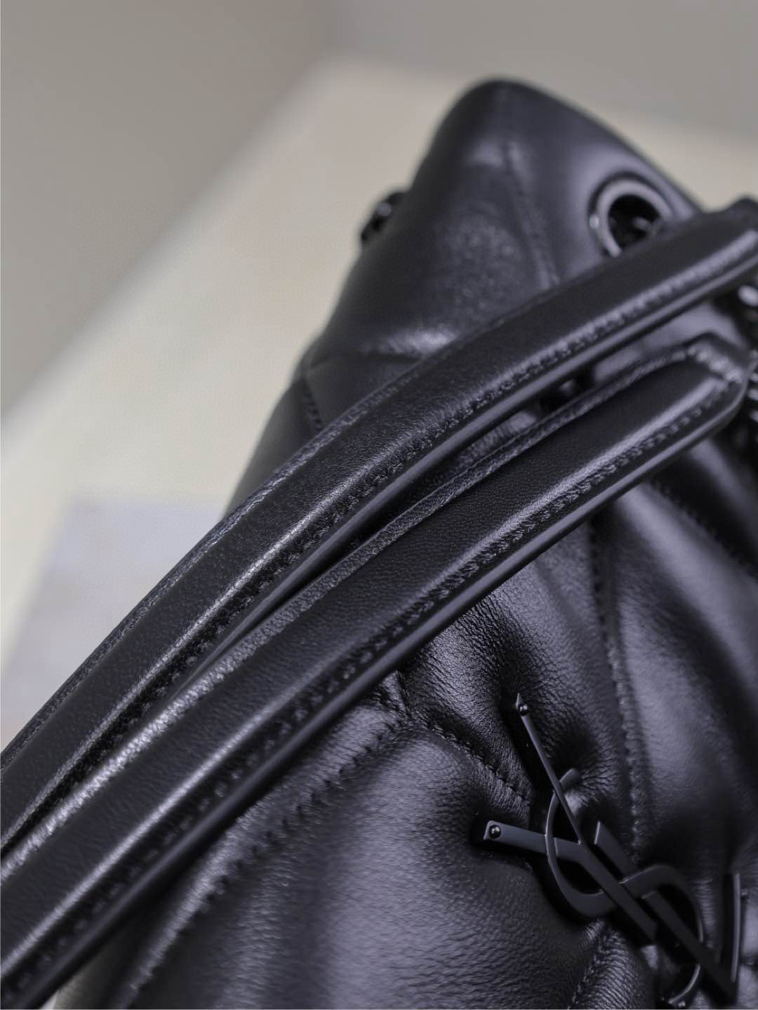 LOULOU DUFFER MEDIUM 29 IN ALL BLACK LAEEPSLED BLACK HARDWARE