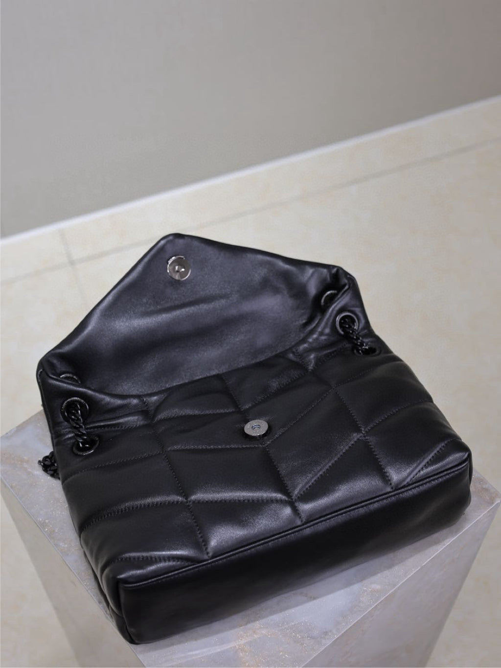 LOULOU DUFFER MEDIUM 29 IN ALL BLACK LAEEPSLED BLACK HARDWARE