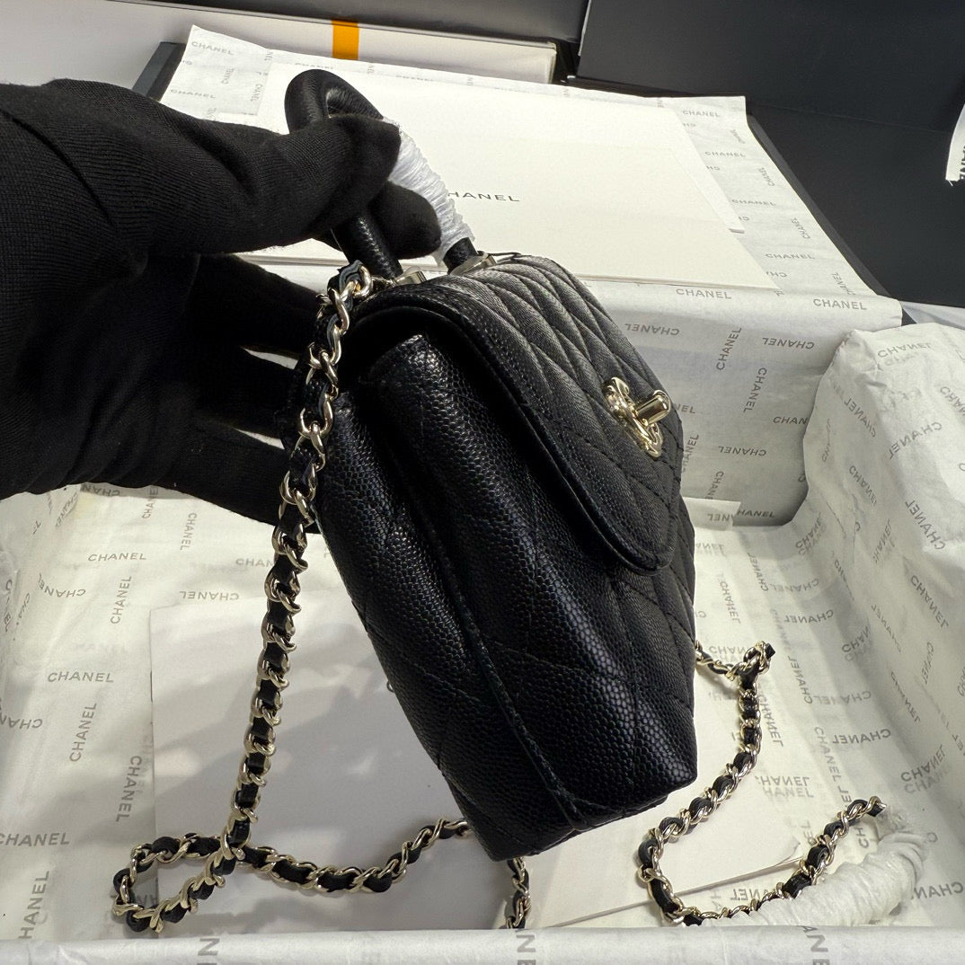 MINI FLAP BAG 14 IN BLACK GRAINED CALFSKIN GOLD HARDWARE