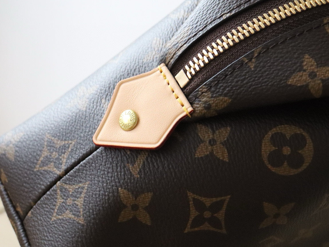 Kosmetiktasche GM Monogramm 27 cm aus Monogramm-Kalbsleder