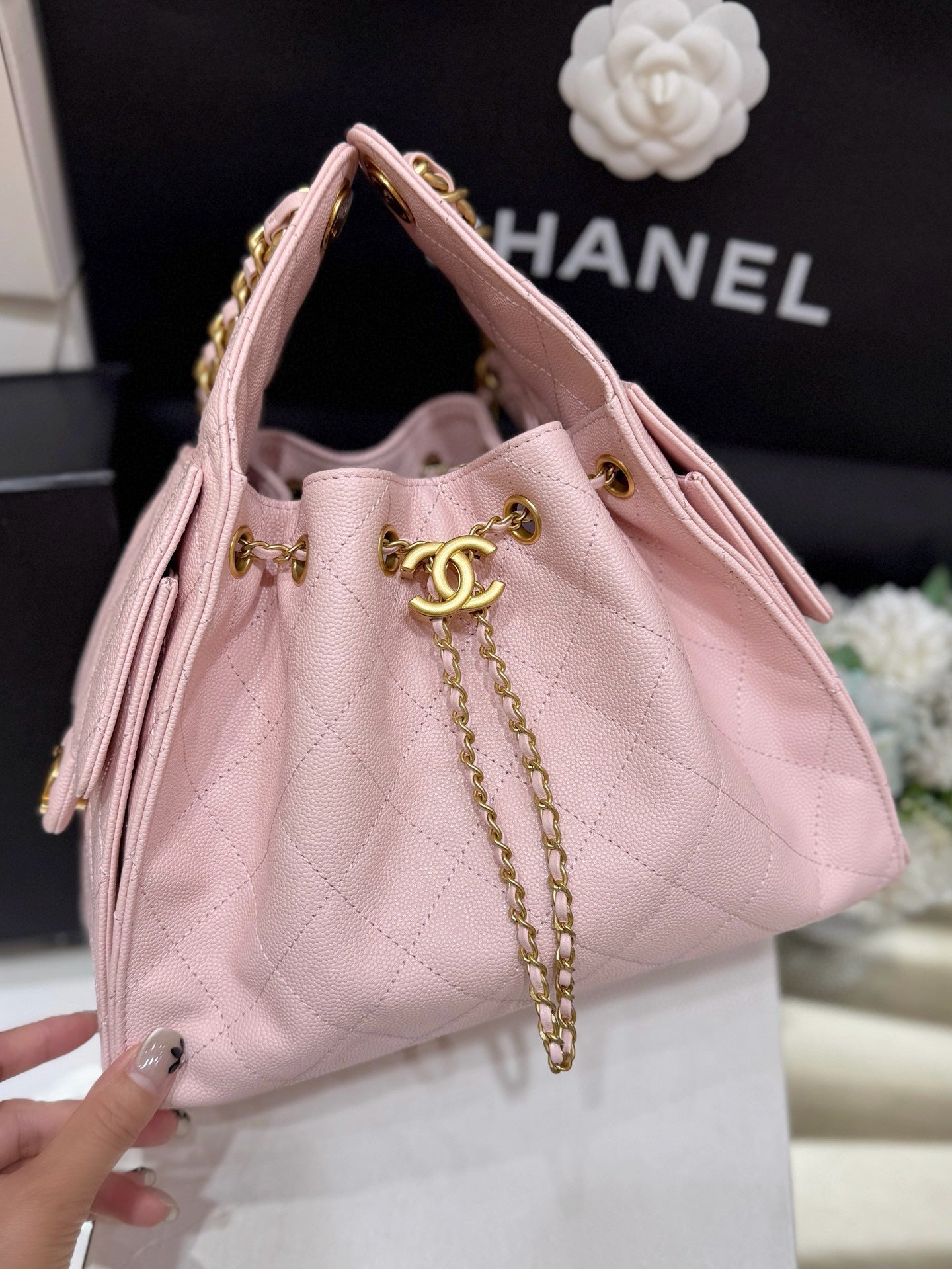 CHANEL 25 MEDIUM HANDBAG IN PASTEL PINK CALFSKIN WITH GOLD HARDWARE