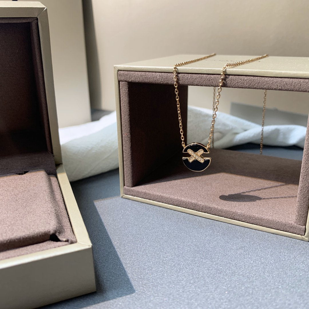 ®Jewelicorn¡¯ピンクゴールド ダイヤモンドネックレス