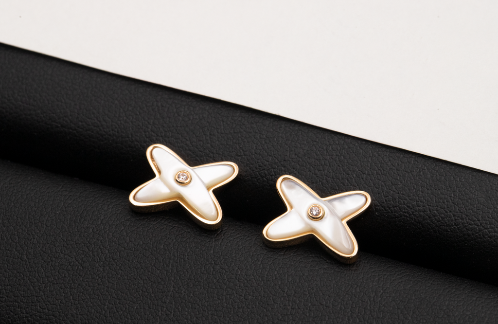 ¡®Jewelicorn¡¯JEUX DE WHITE MOP ROSE GOLD DIAMOND EARRINGS