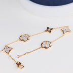 ®ジュエリコーン®リーフクローバーブレスレット