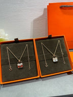 ®Jewelicorn® H CIRCE モアッサナイト ペンダントネックレス ゴールド