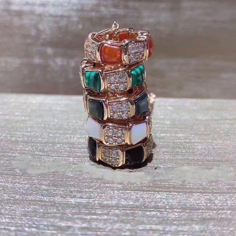 ®Jewelicorn® セルペンティ ペンダント ダイヤモンド ネックレス