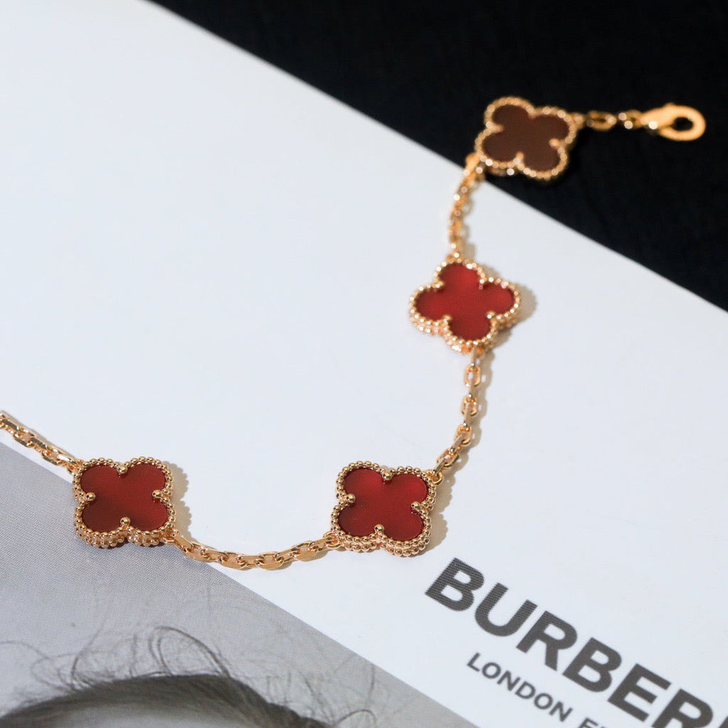 ¡®Jewelicorn¡¯CLOVER 5 MOTIFS RED AGATE  BRACELET