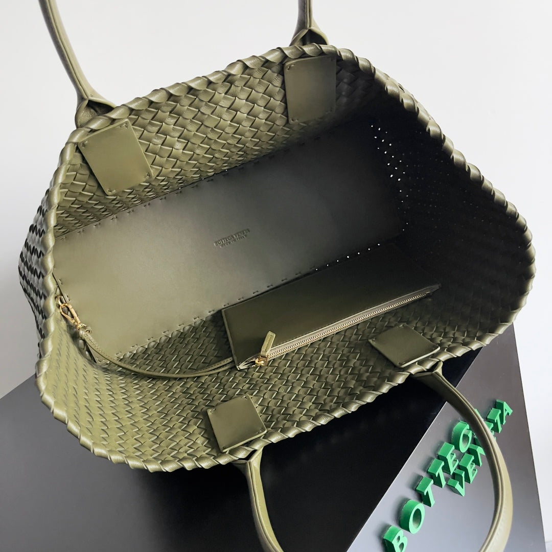 BOTTEGA VENETA 25S GROSSE CABAT-TASCHE 51 IN ARMEEGRÜN KALBSLEDER GOLDENE BESCHLÄGE