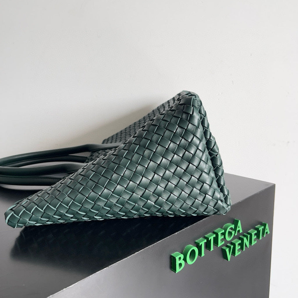 BOTTEGA VENETA 25S GROSSE CABAT-TASCHE 51 AUS TIEFSCHIEFERGRÜNEM LAMMFELL