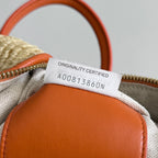 BOTTEGA VENETA 25S LOOP BAG 19 IN BURNT ORANGE RAFFIA UND KALBSLEDER