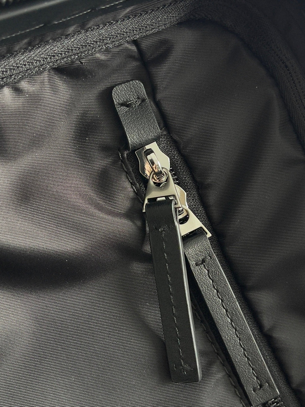 BOTTEGA VENETA 25S ODYSSEY CABIN 3D INTRECCIO-MUSTER GEPÄCK 55 AUS SCHWARZEM KALBSLEDER