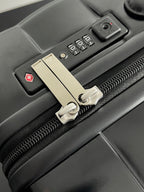 BOTTEGA VENETA 25S ODYSSEY CABIN 3D INTRECCIO-MUSTER GEPÄCK 55 AUS SCHWARZEM KALBSLEDER