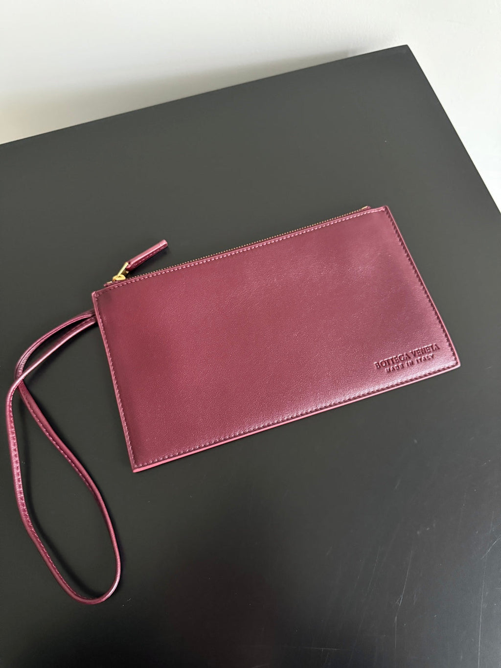 Wendbare Tragetasche Pinacoteca, 43 Zoll, aus kreppbraunem Lammleder und hellblauem Wildleder