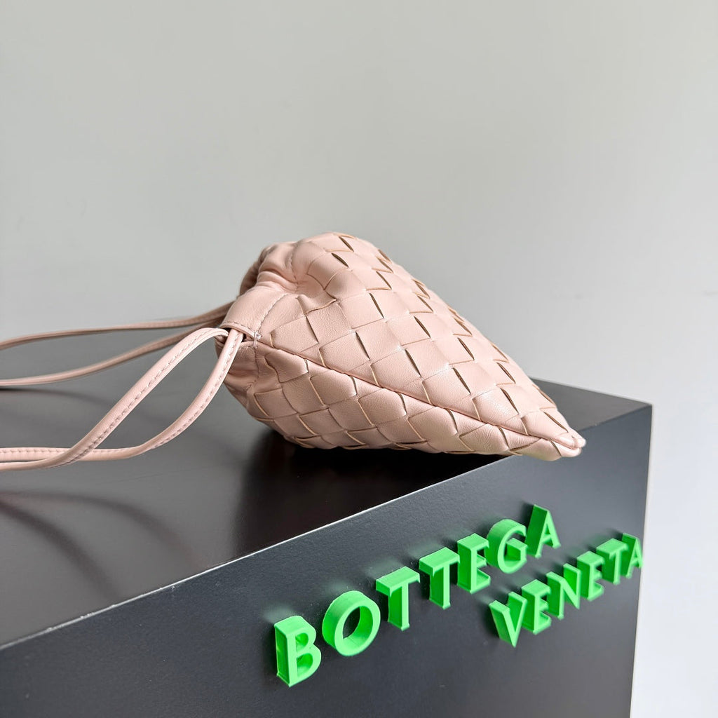 KLEINER STAUBBEUTEL 21 IN HELLROSA LAMMLEDER