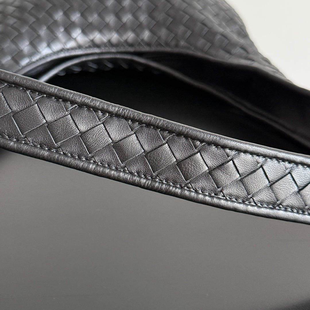 BOTTEGA VENETA 25S VENETO TASCHE 27 IN SCHWARZEM KALBSLEDER SILBERNE BESCHLÄGE