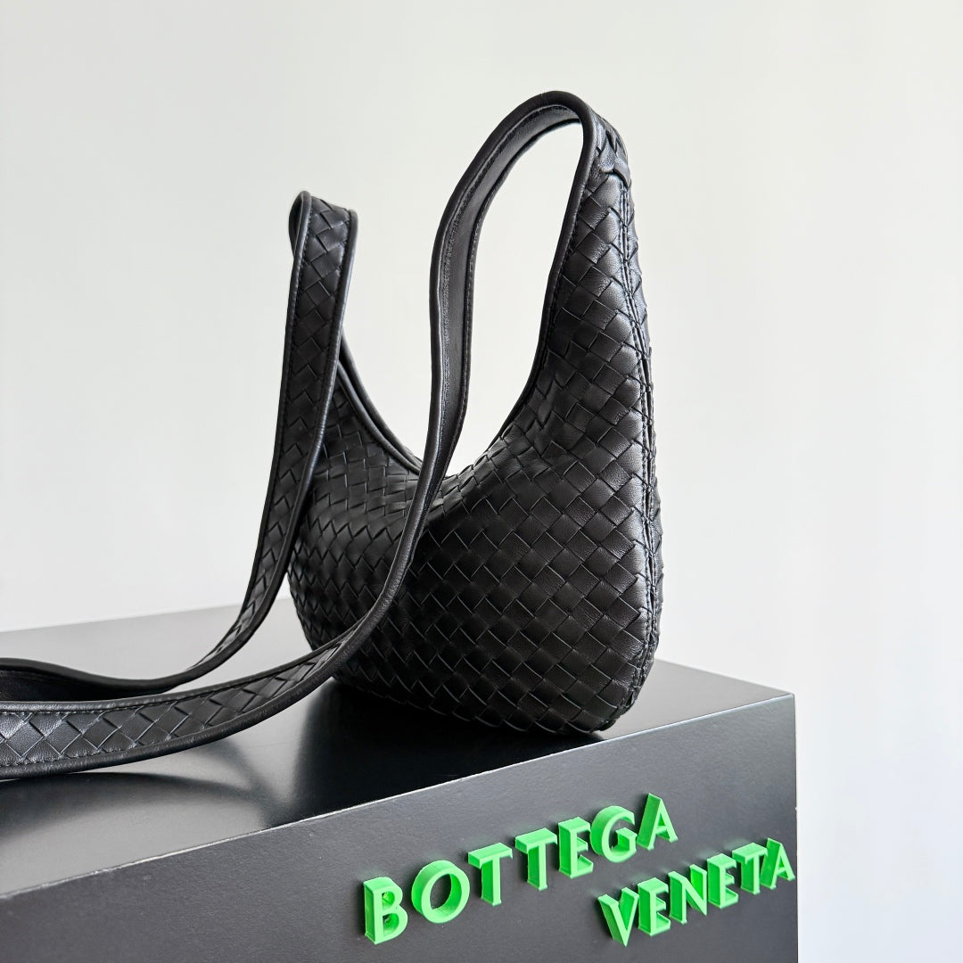 BOTTEGA VENETA 25S VENETO TASCHE 27 IN SCHWARZEM KALBSLEDER SILBERNE BESCHLÄGE