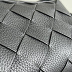 BOTTEGA VENETA 25S DIAGO 25 IN DUNKELOLIVGRAUEM KALBSLEDER SILBERNE BESCHLÄGE