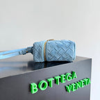 BOTTEGA VENETA 25S BANG BANG 22 IN EISBLAUEM INTRECCIATO-WILDLEDER-GOLD-HARDWARE