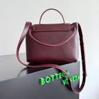 BOTTEGA VENETA 25S MEDIUM CIAO CIAO TASCHE 26 AUS BURGUNDERKALBSLEDER