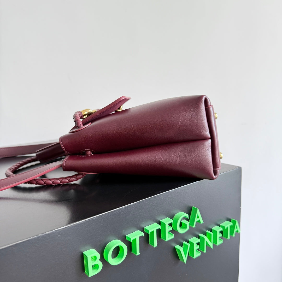 BOTTEGA VENETA 25S MEDIUM CIAO CIAO TASCHE 26 AUS BURGUNDERKALBSLEDER