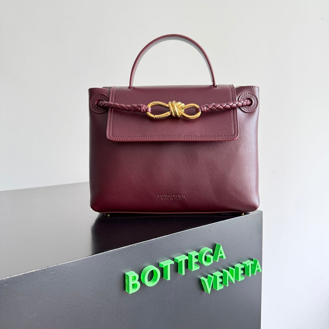 BOTTEGA VENETA 25S MEDIUM CIAO CIAO TASCHE 26 AUS BURGUNDERKALBSLEDER