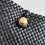 BOTTEGA VENETA 25S TOSCA TASCHE 19 IN SCHWARZEM KALBSLEDER GOLDENE BESCHLÄGE