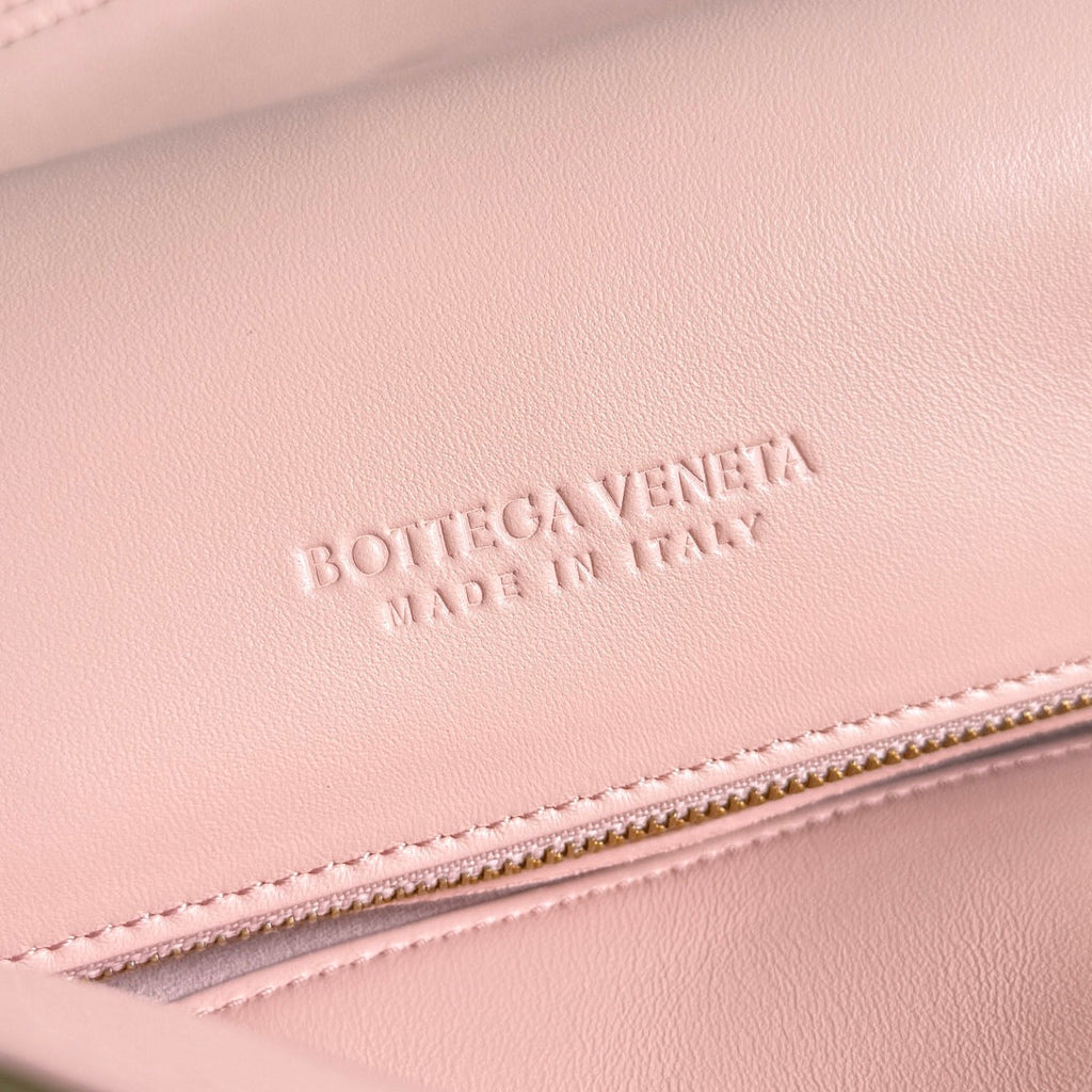 BOTTEGA VENETA 25S MEDIUM LIBERTA TASCHE 30 IN OLIVE GRÜNEM KALBSLEDER