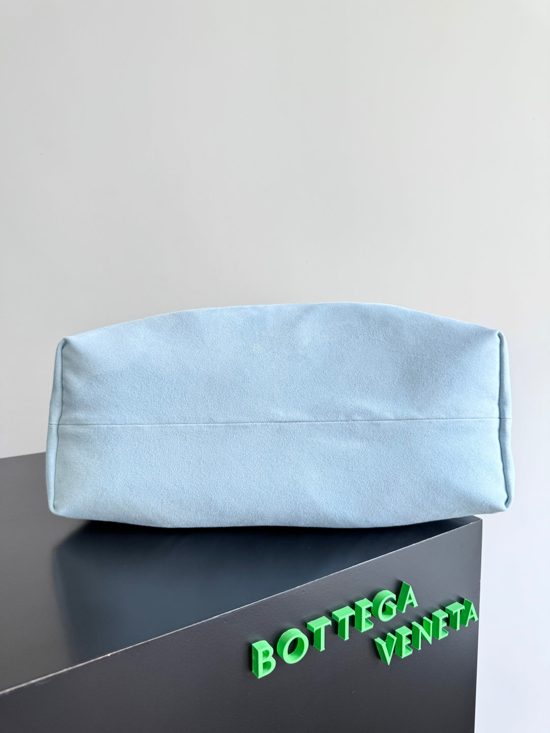 BOTTEGA VENETA 25S PINACOTECA TASCHE 43 AUS ELFENBEINKALBSLEDER