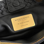 BOTTEGA VENETA 25S KORB 31 IN SCHWARZEM KALBSLEDER GOLDENE BESCHLÄGE