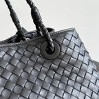 BOTTEGA VENETA 25S KORB 31 IN SCHWARZEM KALBSLEDER GOLDENE BESCHLÄGE