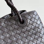 BOTTEGA VENETA 25S KORB 31 IN DUNKELBRAUNEM KALBSLEDER GOLDENE BESCHLÄGE