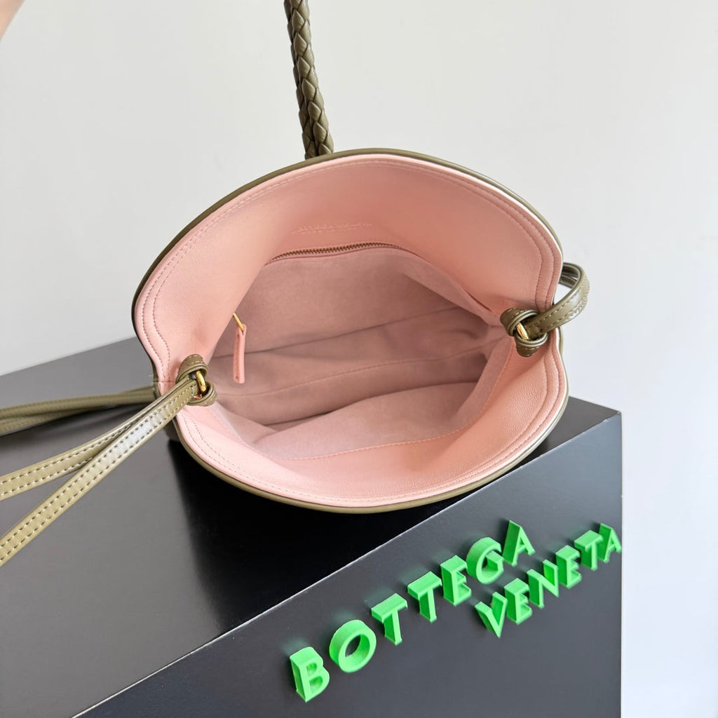 BOTTEGA VENETA 25S MEDIUM LIBERTA TASCHE 27 IN OLIVE GRÜN KALBSLEDER GOLDENE BESCHLÄGE