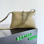 BOTTEGA VENETA 25S MEDIUM LIBERTA TASCHE 27 IN OLIVE GRÜN KALBSLEDER GOLDENE BESCHLÄGE