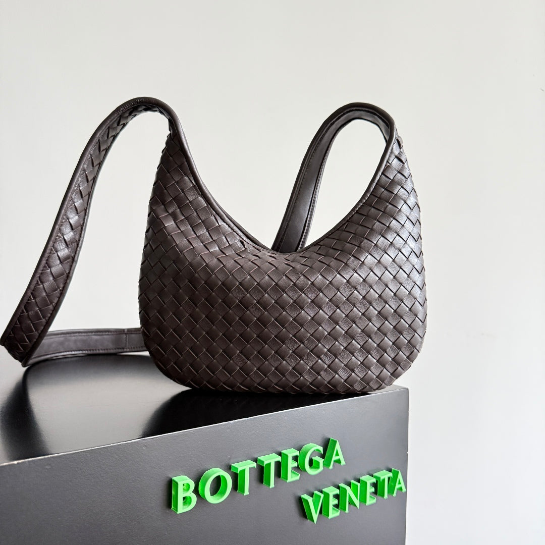 BOTTEGA VENETA 25S VENETO TASCHE 27 IN DUNKELBRAUNEM KALBSLEDER SILBERNE BESCHLÄGE