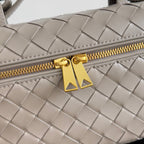 BOTTEGA VENETA 25S BANG BANG 22 IN WARMER GRAUER INTRECCIATO-KALBSLEDER-GOLD-HARDWARE